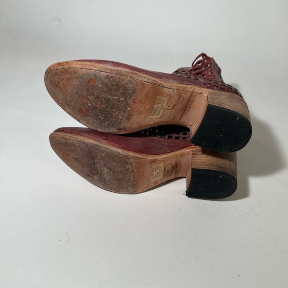 Freebird by Steven Lazor Chunky Heel Ankle Booties with Lattice Design - Picture 9 of 12